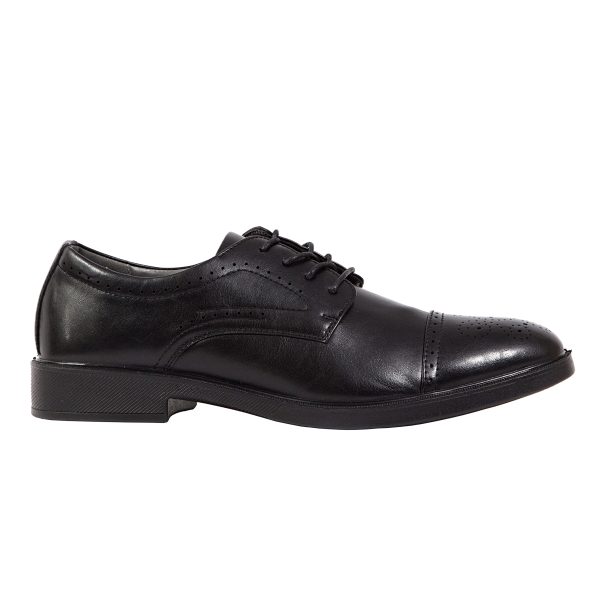 Men’s black oxford shoes